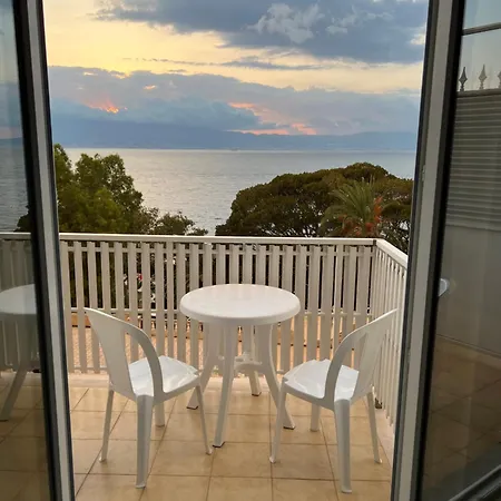 Salotto Sullo Stretto